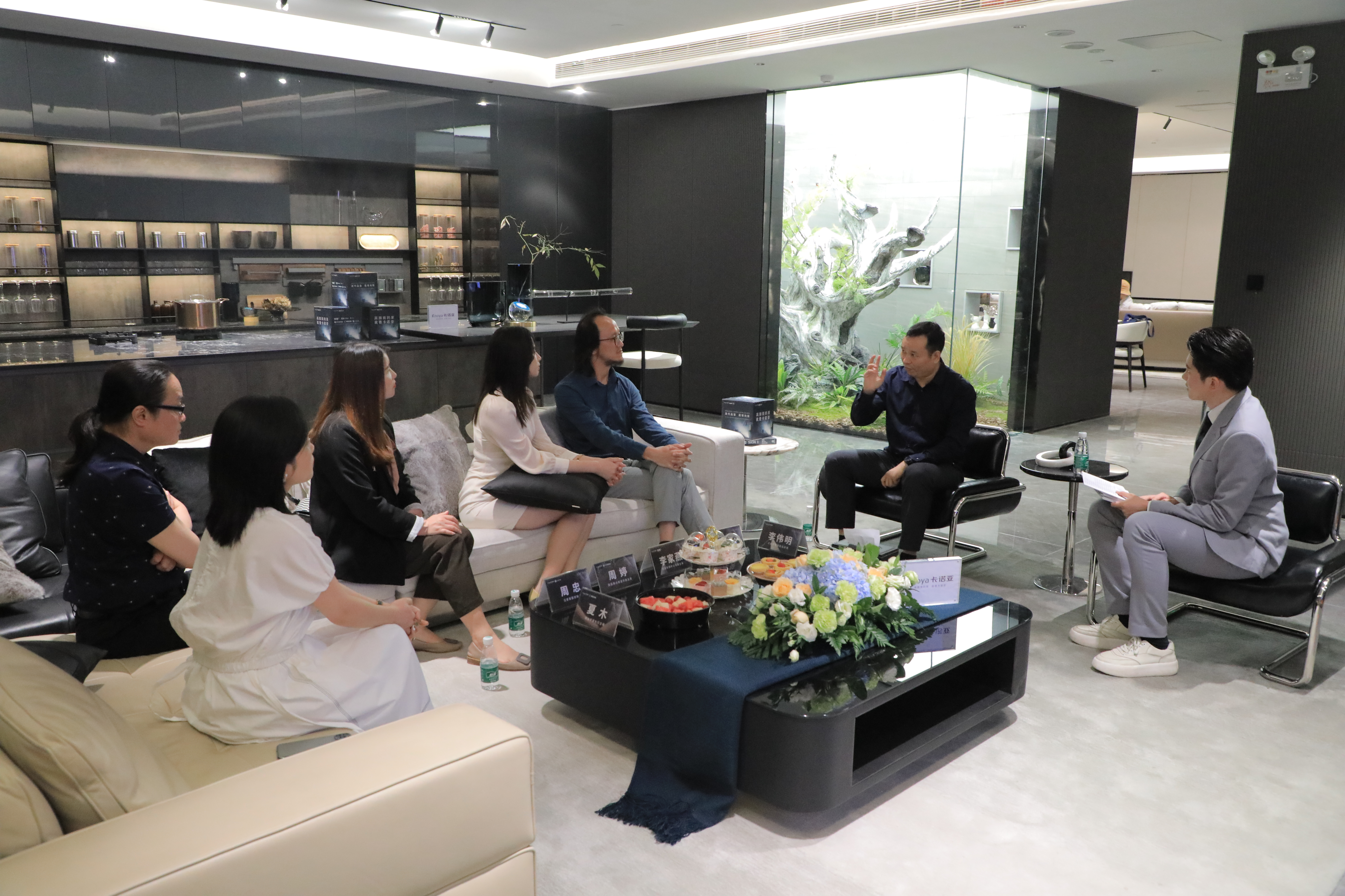 迭代品鑒，居境向新|媒體大咖共同探秘卡諾亞全新一代沉浸式體驗(yàn)空間