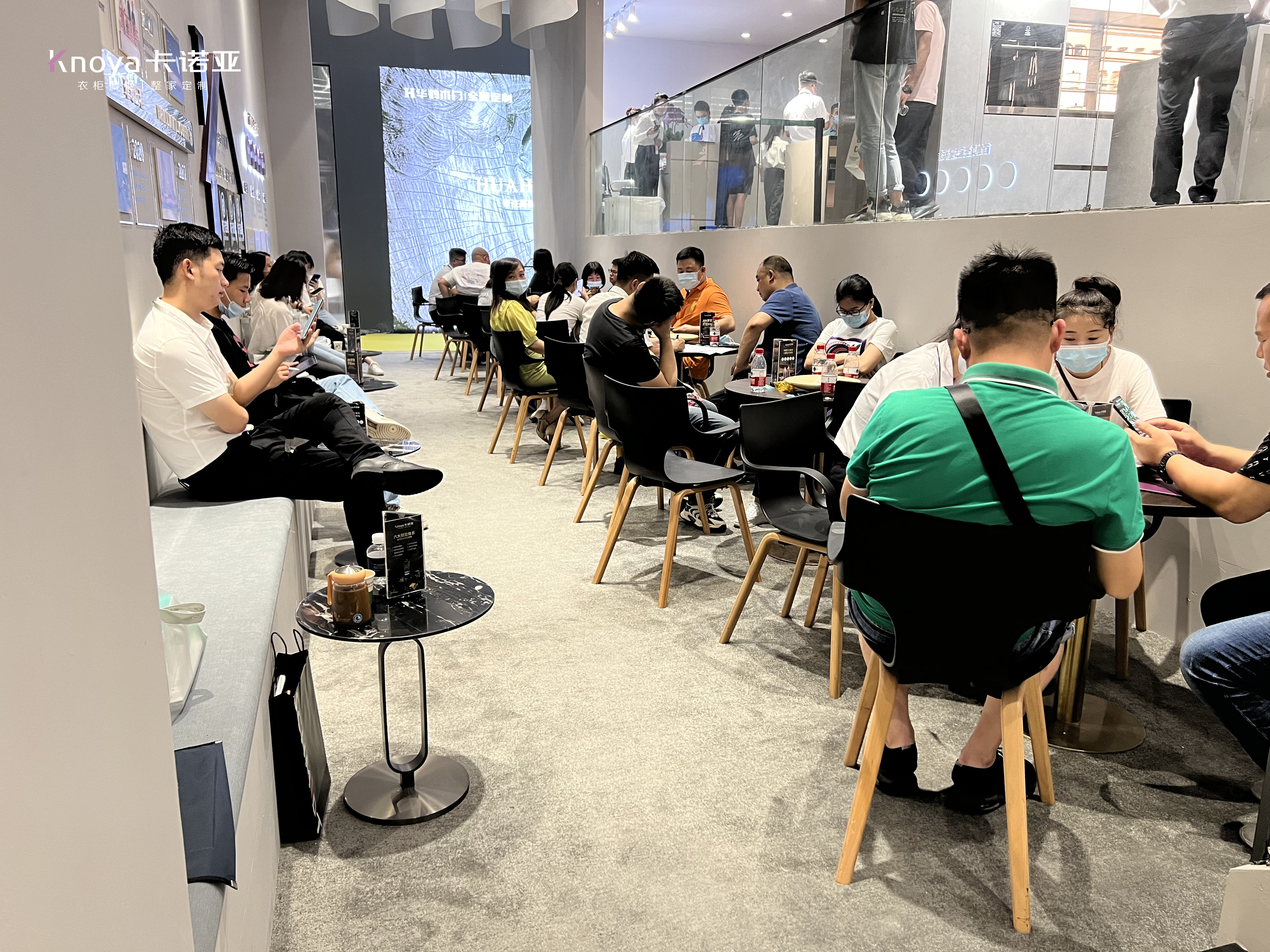 圓滿收官|(zhì)卡諾亞顏質(zhì)全開(kāi)綻放2022中國(guó)廣州定制家居展